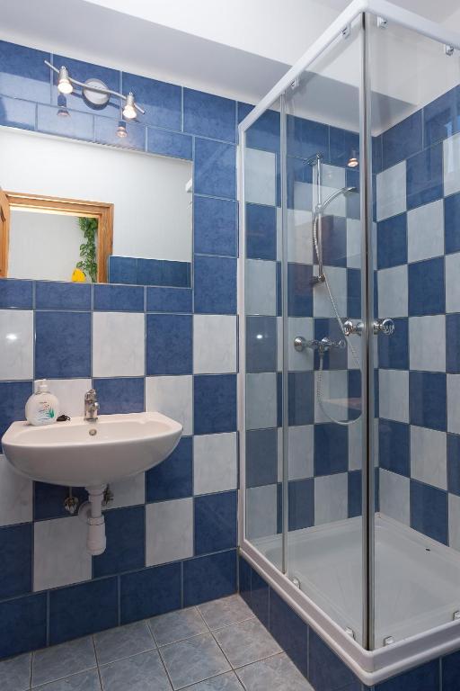Paratlan Apartmanhaz Szilvásvárad Zimmer foto